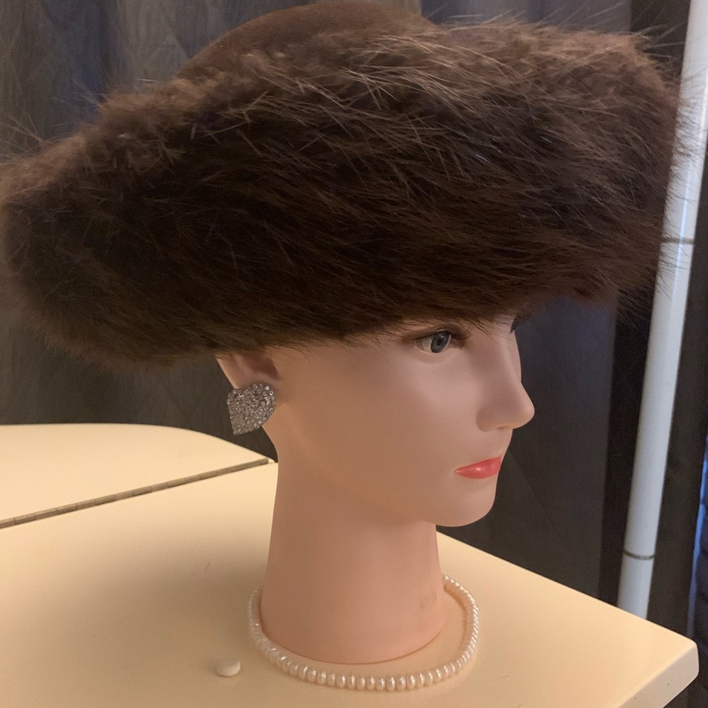 Black Wool Hat w/Beaver Trim